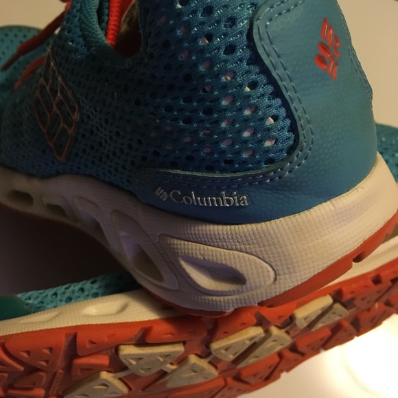 columbia women's techlite shoes